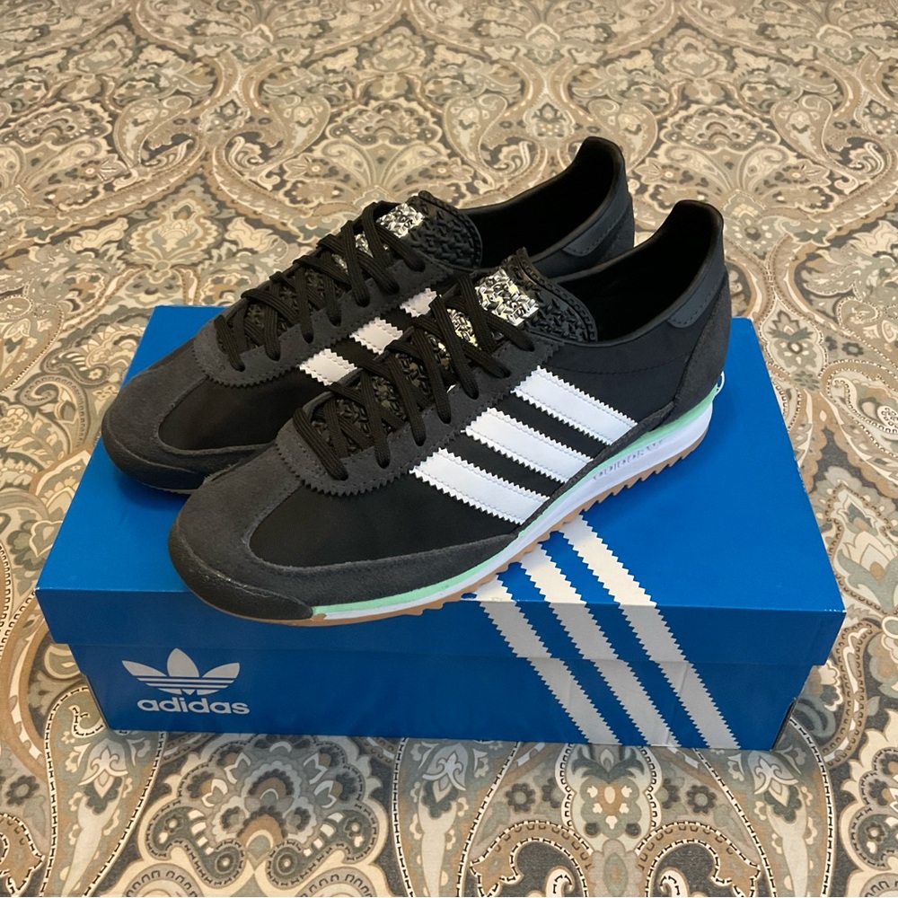 Like New Adidas SL 72 OG Core Black Women’s Sz 7.5 Worn 1x
